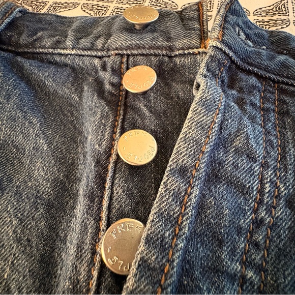 FREE PEOPLE Frayed Hem Booty Jorts size 28 - Picture 8 of 11